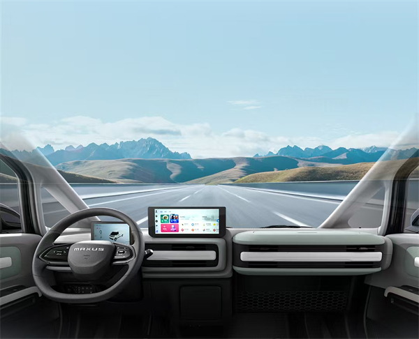 上汽大通MAXUS輕客家族“三電齊發(fā)”，大拿M1攜手2025款新途EV70、新途EV90上市發(fā)布